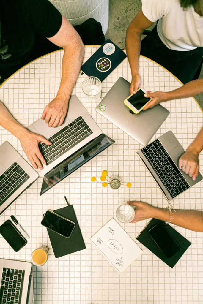 imagen curso de trafficker digital